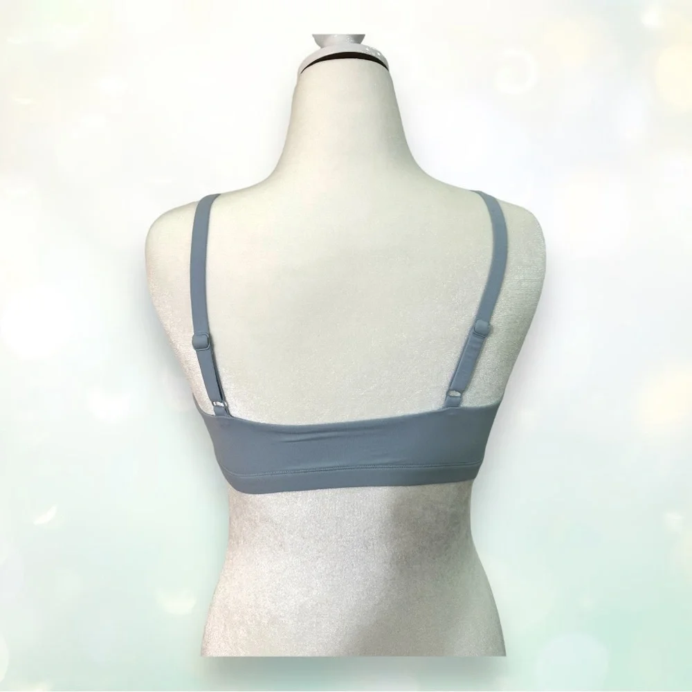 Skims Light Blue Bra - Picture 2 of 5